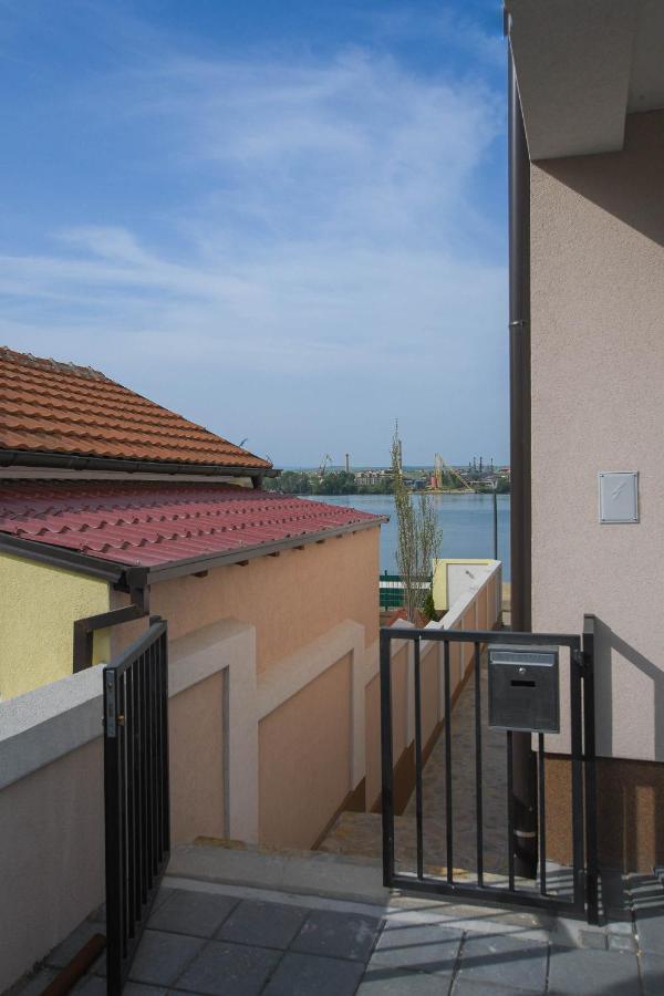 Apartment Plaza Kladovo Ngoại thất bức ảnh