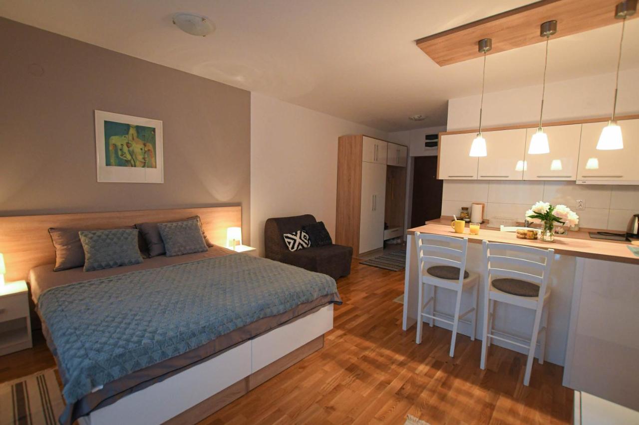 Apartment Plaza Kladovo Ngoại thất bức ảnh
